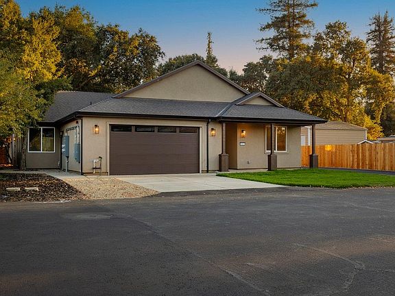 2nd image of 8922 Park Trail Dr