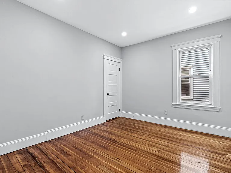 79 Pleasant St #1 — Photo 8