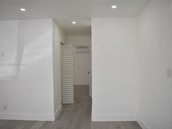 3rd image of 900 NW 8th Ave APT 1