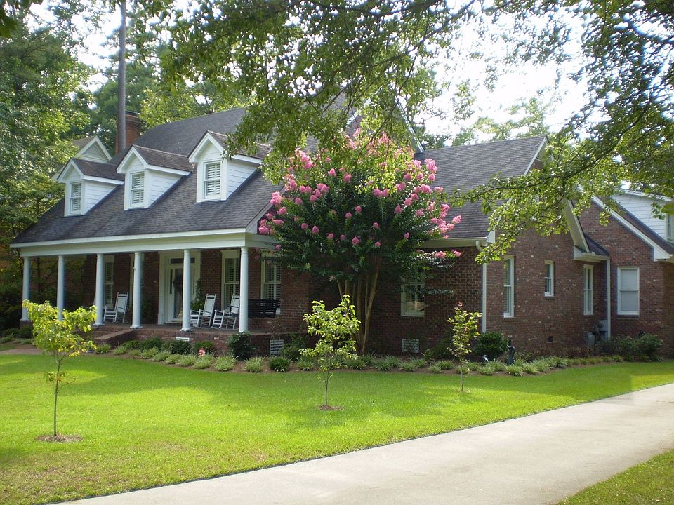 FRONT FACADE/ALL BRICK