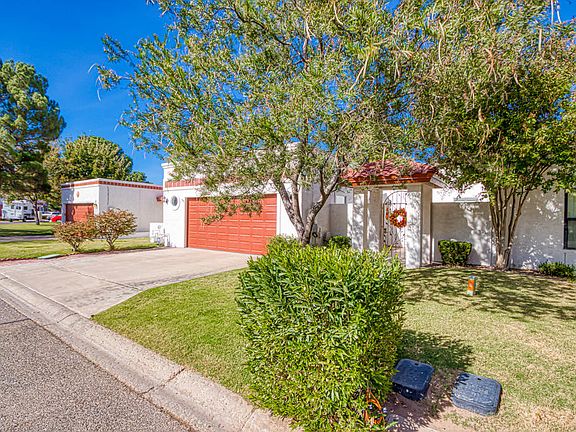 3rd image of 106 Casas Bella Ln