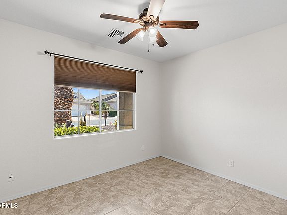 3rd image of 18064 W BUENA VISTA Drive