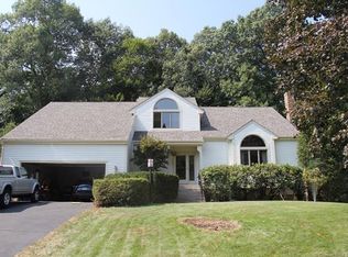 157 Straddle Hl, Wethersfield, CT 06109