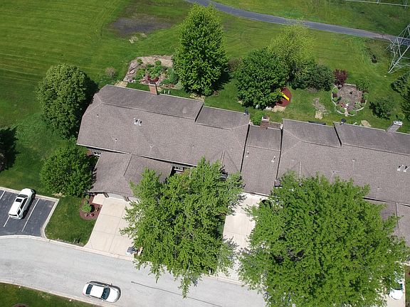 2nd image of 8274 Stonehenge Dr