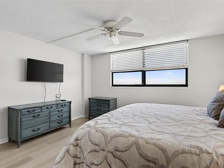 300 Woodette Dr #404B — Photo 30