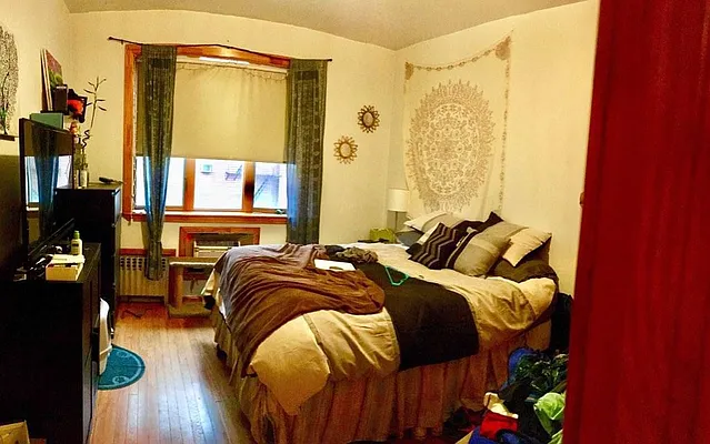 Rented by Apple Exclusive Realty Inc | media 47