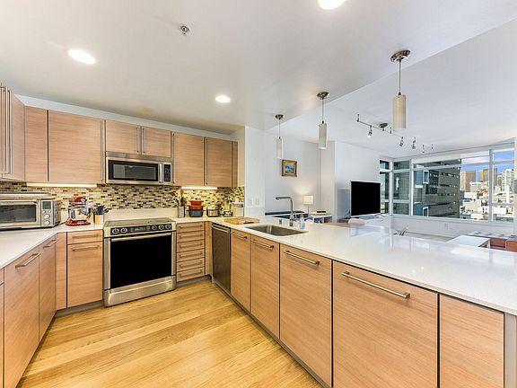 4th image of 1160 Mission St Unit 1410
