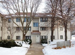 9309 Sandler Dr APT 6, Des Moines, IA 50322