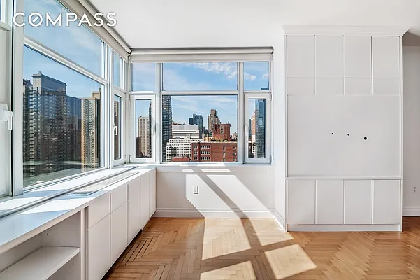 Sold by Compass | media 10