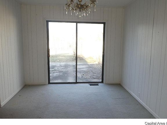 4th image of 803 W Fairground Ave