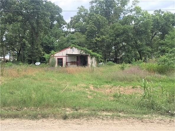 2nd image of 277 Vicksburg Ln