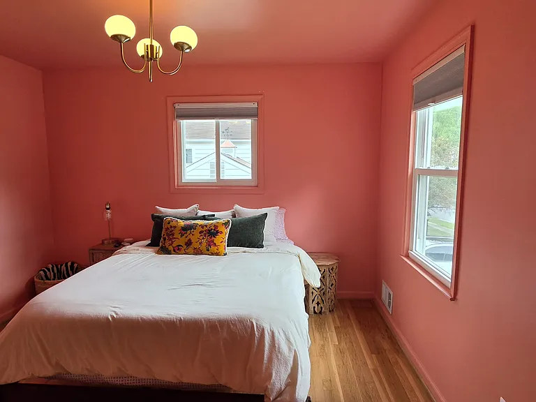 Bed room