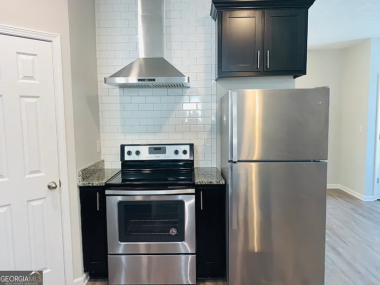 621 Jefferson St #A — Photo 7