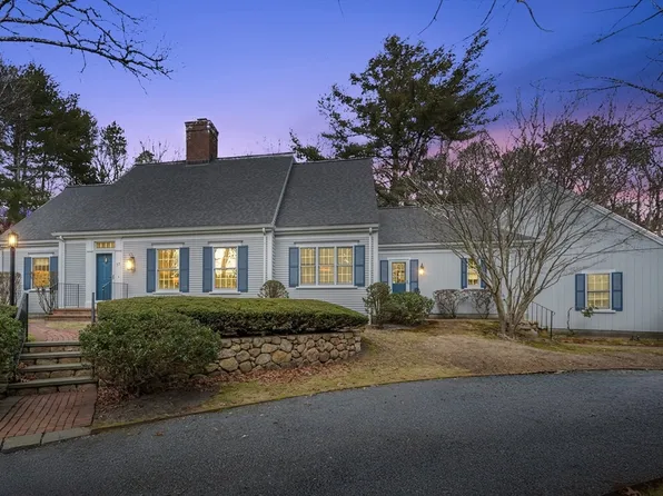 22 Felicity Ln, Barnstable, MA 02630