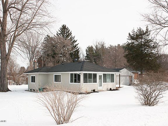 4th image of 5741 E Wealthy St