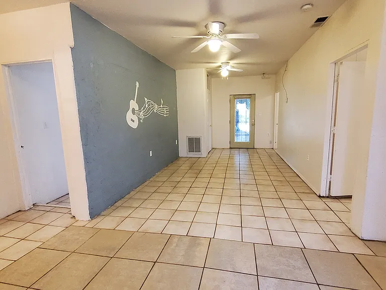 1504 Tapia Blvd SW #A — Photo 6