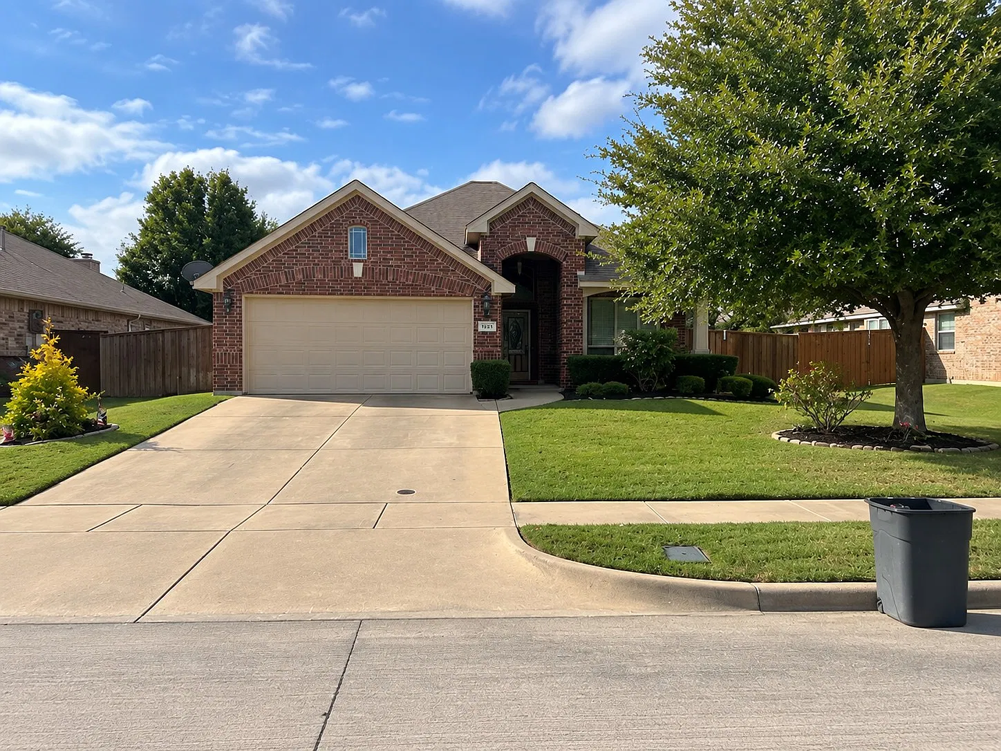 4 bed, 1674 sqft, $2,500 — Photo 1