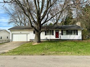 1920 Walnut St, Coshocton, OH 43812
