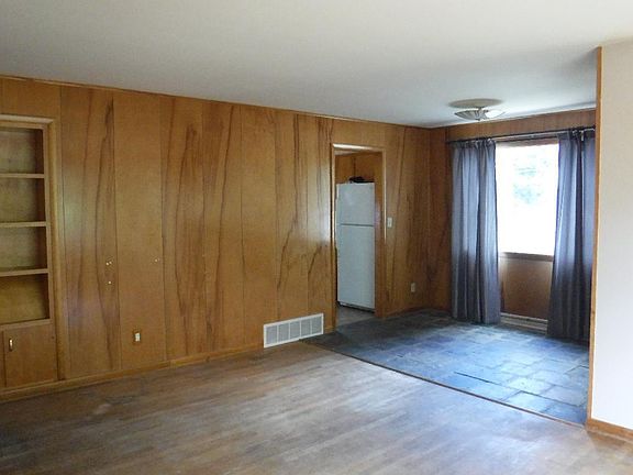 2nd image of 2837 S 4th Ave