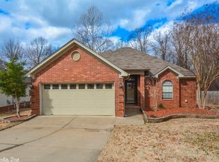 52 Garden Oaks Dr, Maumelle, AR 72113