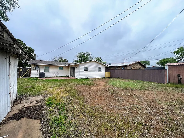 3710 Avenue V — Photo 22