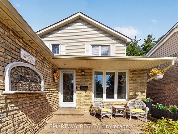 2nd image of 102 Rawling Cres