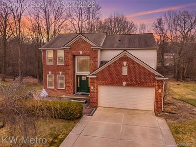 7598 Ring Neck Dr, Waterford, MI, 48327