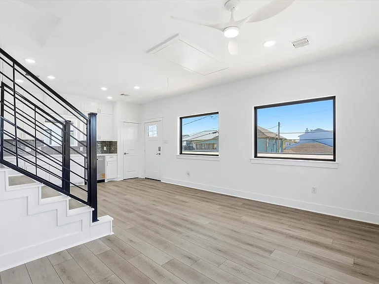 230 S Y St — Photo 3
