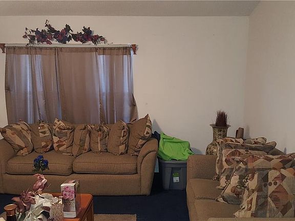 3rd image of 276 Daniels Pointe Dr