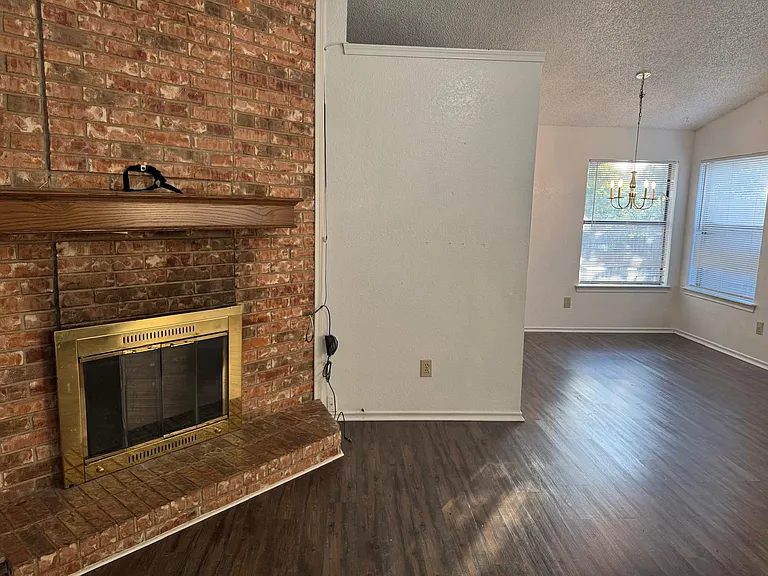 500 Island Ct — Photo 7