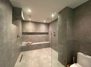 5810 Brookgreen Rd, Sandy Springs, GA 30328
