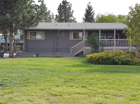 74 S Lakewood Rd, Tygh Valley, OR 97063