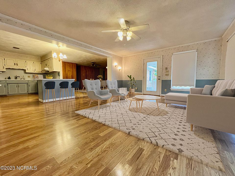 2nd image of 446 Gliden Road