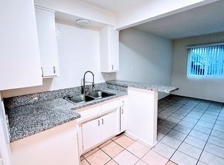 9712-22A, Garden Grove, CA 92841