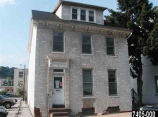39 Hanover St, Glen Rock, PA 17327