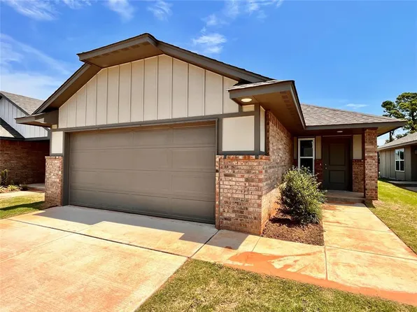 910 Hudson Rd, Chickasha, OK 73018