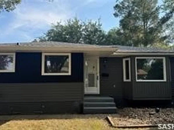 61 Bannister Avenue, Regina, SK S4R 5K8