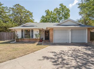 800 Val Verde Dr, College Station, TX 77845