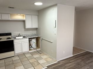 287 E 156th St #5, Cleveland, OH 44110