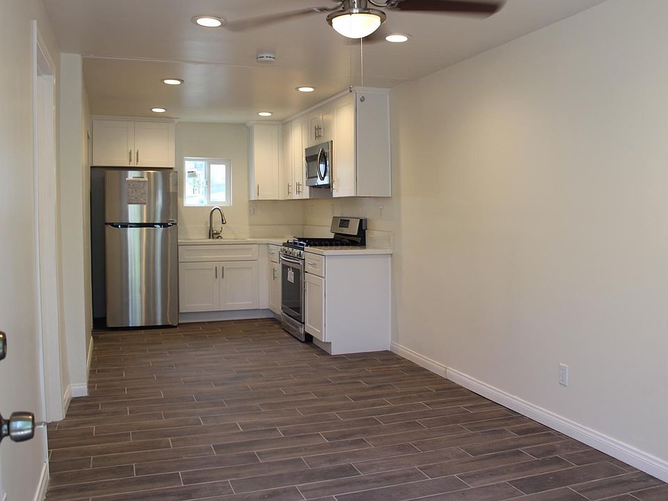 1st image of 2109 Logan Ave #1/2