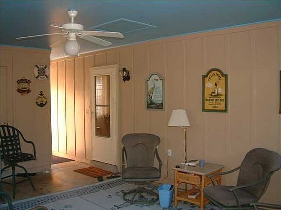 Veranda - can be converted to carport
