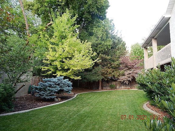 3rd image of 3407 E Danforth Dr