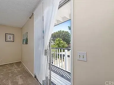 3224 Celeste Dr — Photo 10