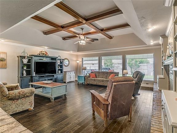 4th image of 10701 Barton Pl