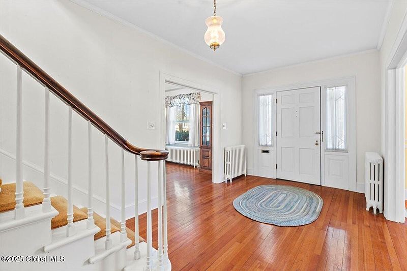 4th image of 10 Eaton Road