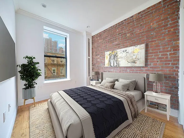 440 W 47th St #2G — Photo 5