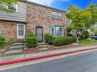 4013 Knoll Top Ct, Carmichael, CA