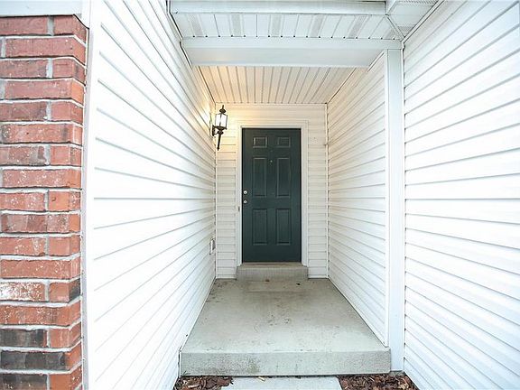 3rd image of 4373 Bristol View Ct