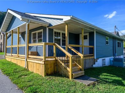 52 Ballard Dr, Chapmanville, WV, 25508
