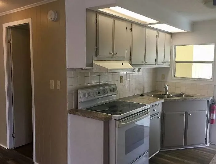 2 bed, 1350 sqft, $1,600 — Photo 2